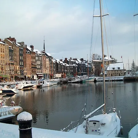 Appartement Au 14 Parking Prive Honfleur