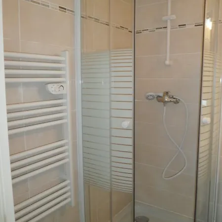 Appartement Au 14 Parking Prive *