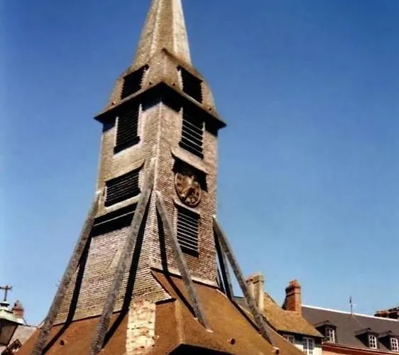 Au 14 Parking Prive Honfleur