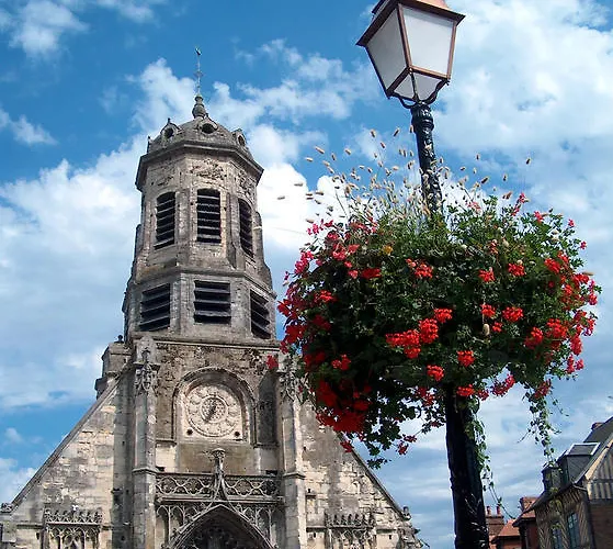 Au 14 Parking Prive Honfleur